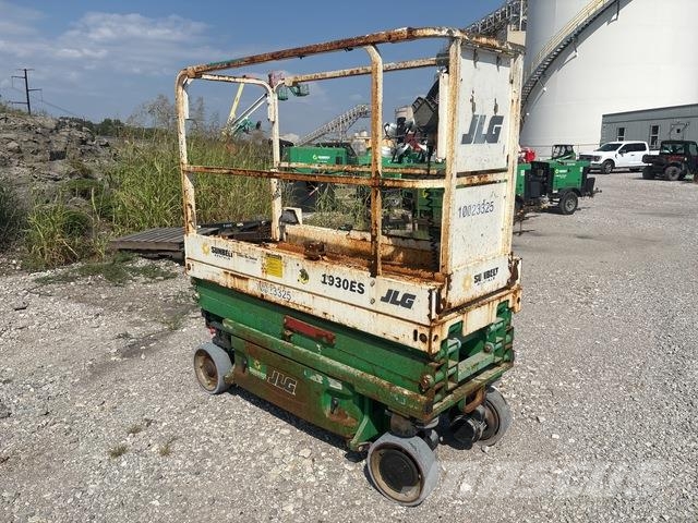 JLG 1930ES Škaraste platforme