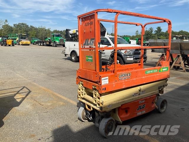 JLG 1930ES رافعات مقصية الشكل
