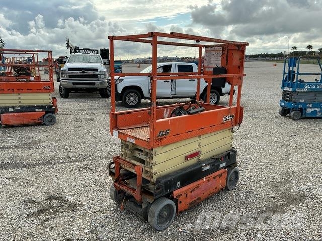 JLG 1932R 剪叉式升降机