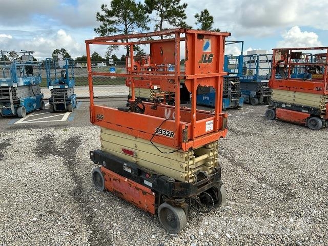 JLG 1932R 剪叉式升降机