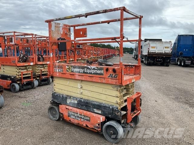 JLG 1932R Scissor lifts