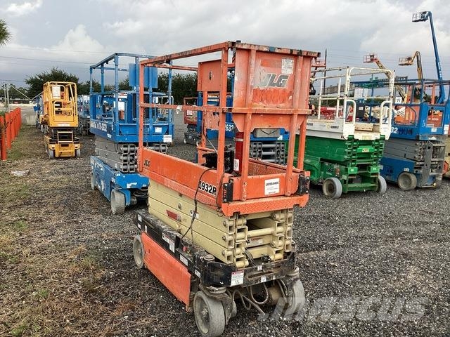 JLG 1932R 剪叉式升降机