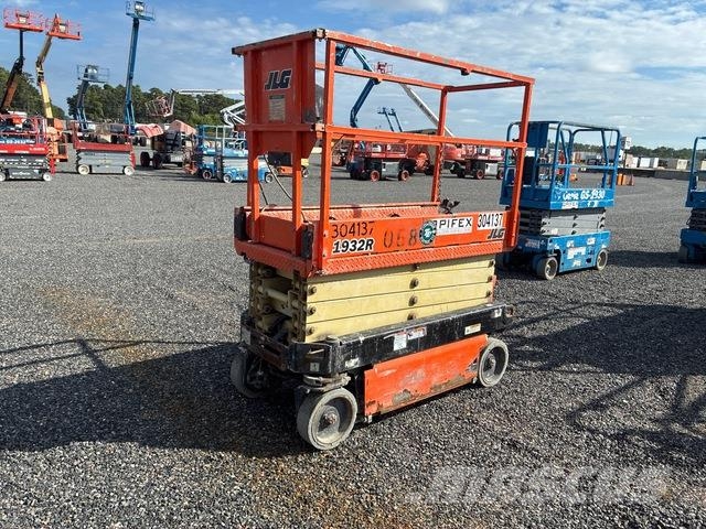 JLG 1932R Ножничные подъемники