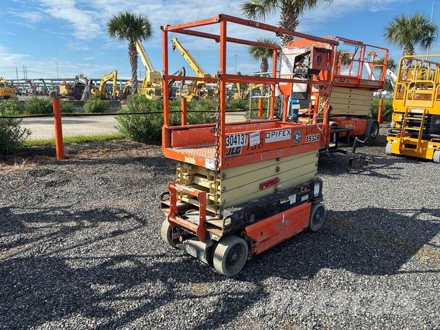 JLG 1932R Scissor lifts