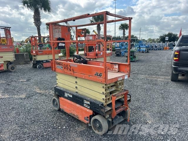 JLG 1932R Scissor lifts