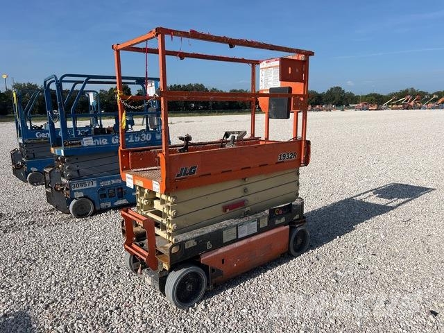 JLG 1932R Scissor lifts