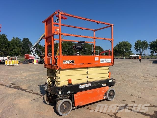 JLG 1932R Scissor lifts