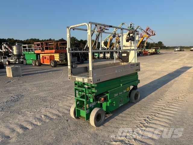 JLG 2030ES Makazaste platforme