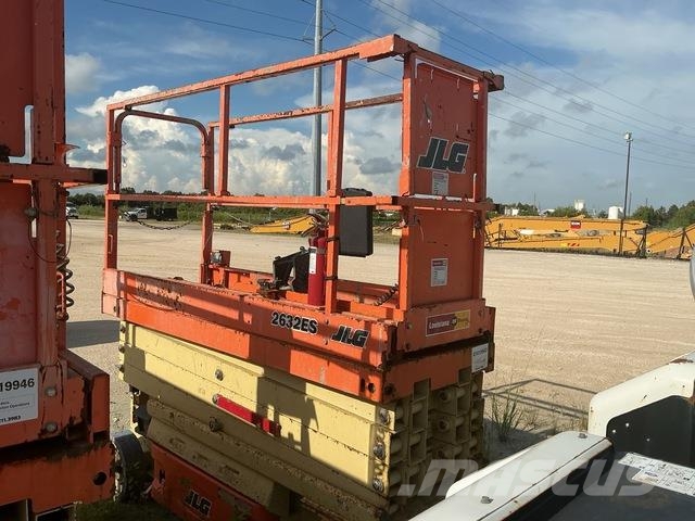 JLG 2632ES 剪叉式升降机