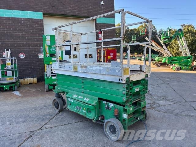 JLG 3246ES Käärtõstukid