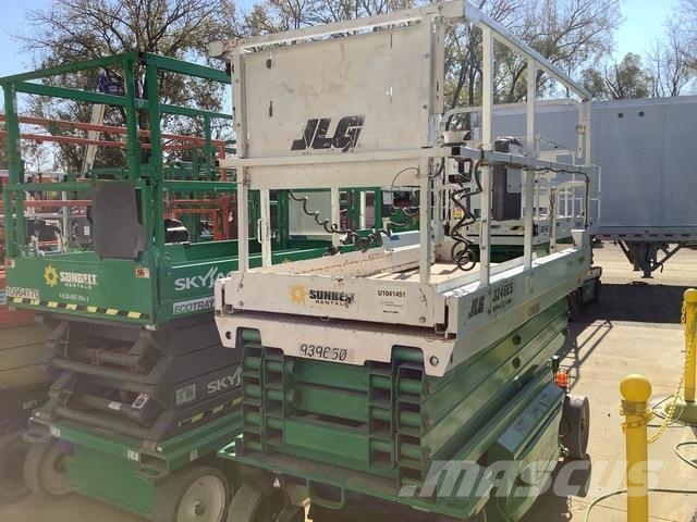 JLG 3246ES Ножични работни платформи