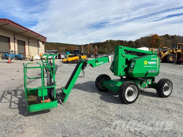 JLG 340AJ Plataformas con brazo de elevación manual