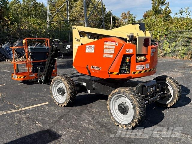 JLG 340AJ Strēles pacēlāji