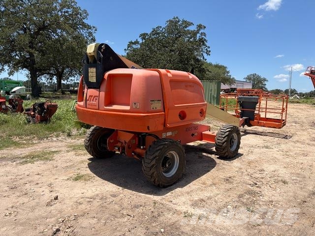 JLG 400S 伸縮臂高空作業車