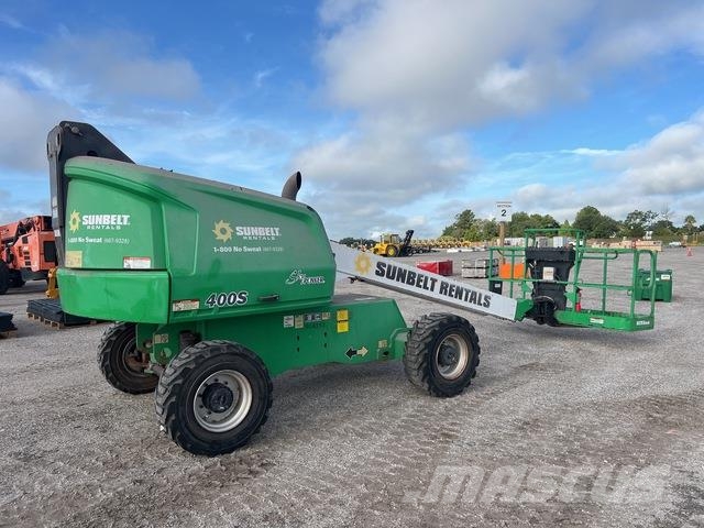 JLG 400S Teleskopické plošiny