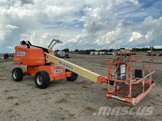 JLG 400S Teleskopik personel platformları