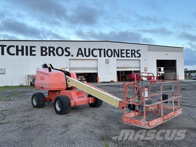JLG 400S Telescopic boom lifts