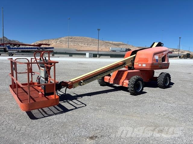 JLG 400S 견인식 전동이동 리프트