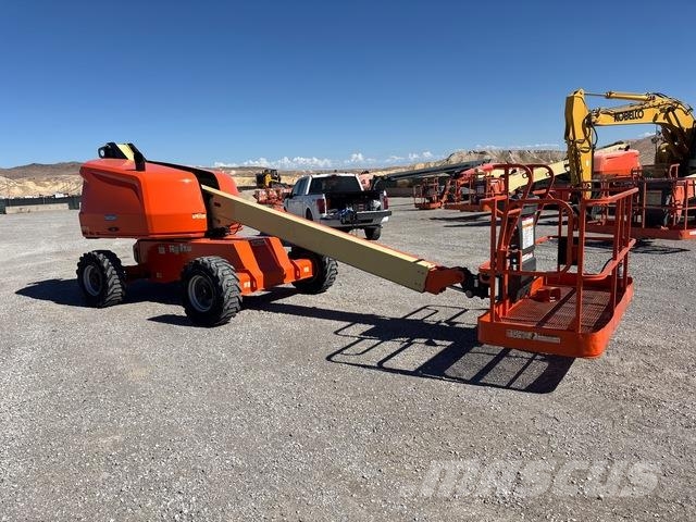 JLG 400S Telescopic boom lifts