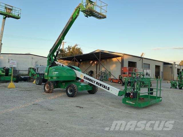 JLG 400S Телескопічні підйомники
