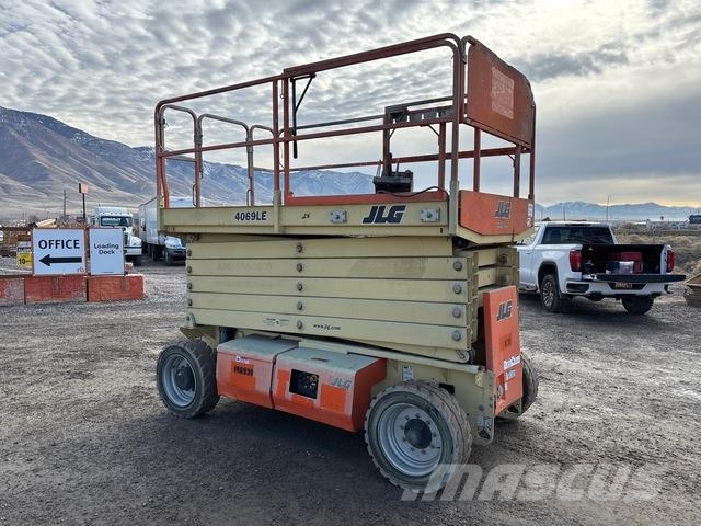 JLG 4069LE Käärtõstukid