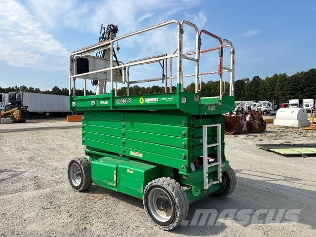 JLG 4069LE Šķerveida pacēlāji