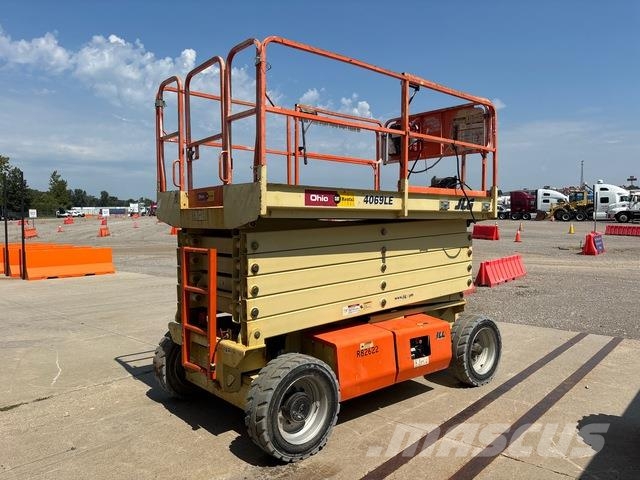 JLG 4069LE Šķerveida pacēlāji