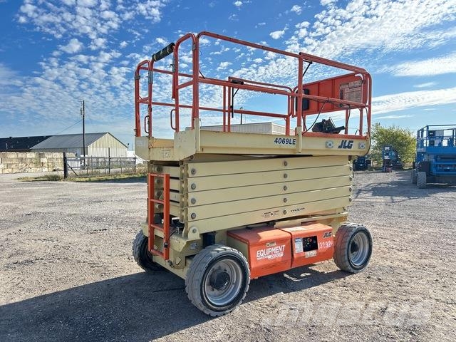 JLG 4069LE Ollós emelők