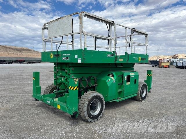 JLG 4394RT Šķerveida pacēlāji