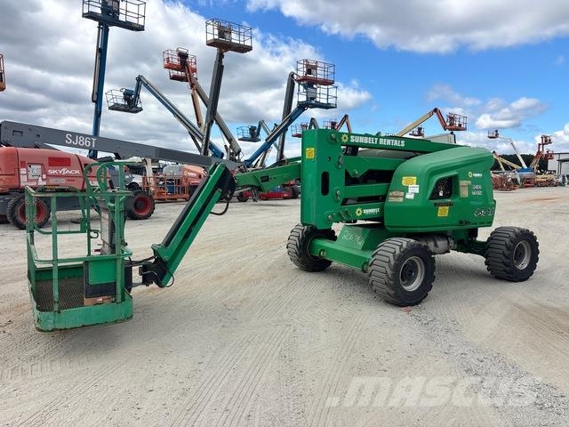 JLG 450AJ ブームリフト　屈伸型