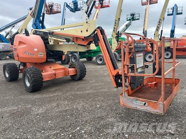 JLG 450AJ 曲臂高空工作平台