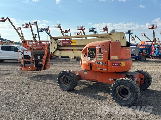 JLG 450AJ Articulated boom lifts