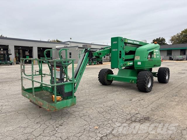 JLG 450AJ Gelenkteleskoparbeitsbühnen