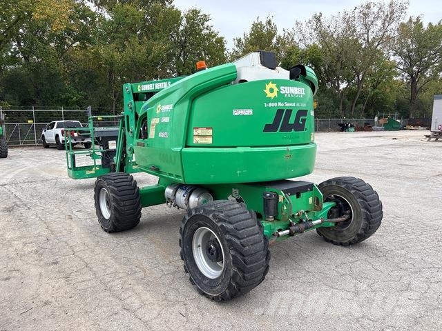 JLG 450AJ Gelenkteleskoparbeitsbühnen