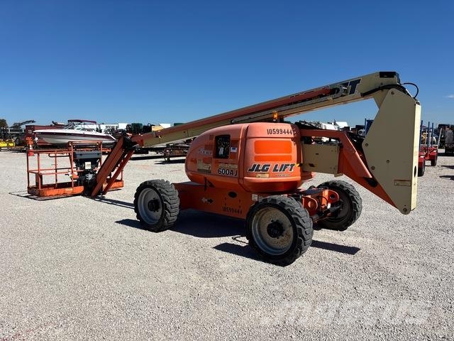 JLG 600AJ ブームリフト　屈伸型