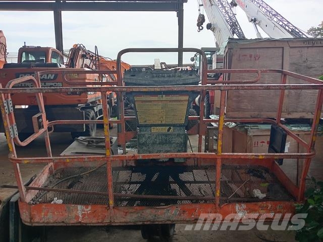 JLG 600AJ Gelenkteleskoparbeitsbühnen