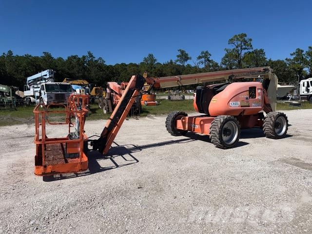 JLG 600AJ Gelenkteleskoparbeitsbühnen