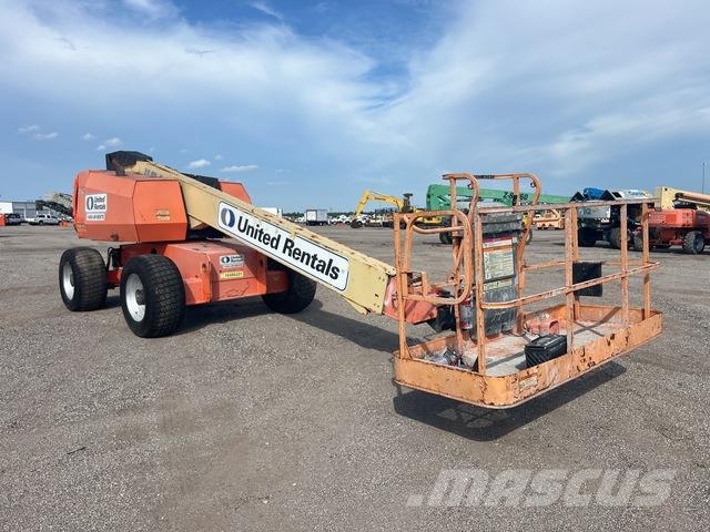 JLG 600S Teleskopbühnen