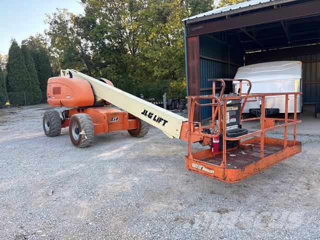 JLG 600S Teleskoop poomtõstukid