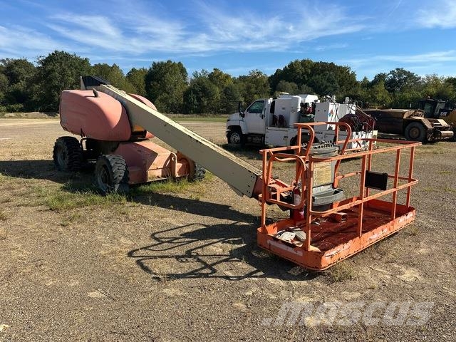 JLG 600S Teleskopbühnen