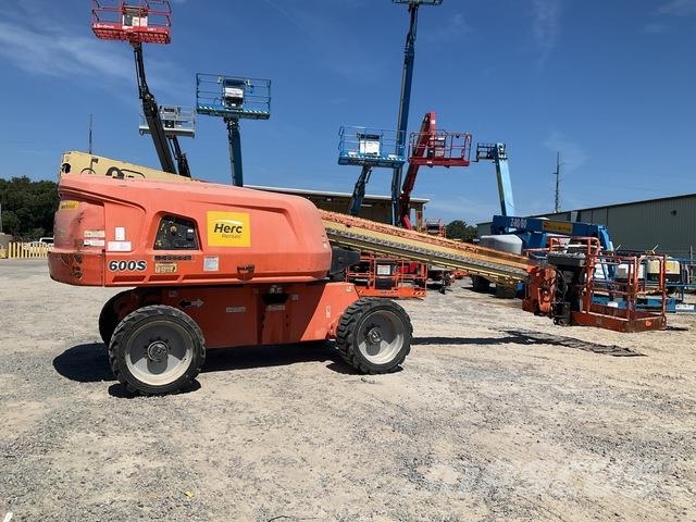 JLG 660S Teleskopiskie pacēlāji