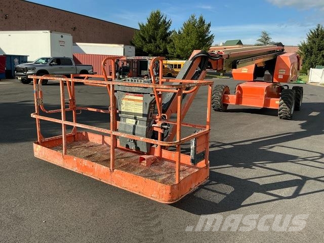 JLG 660SJ Телескопічні підйомники