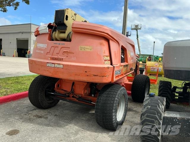 JLG 660SJ Teleskopiskie pacēlāji