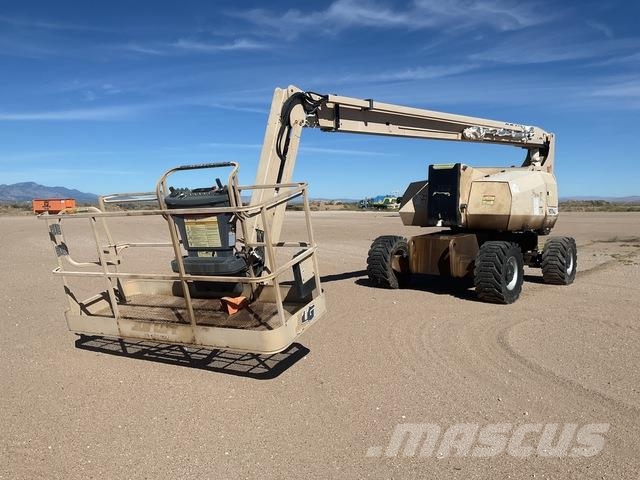 JLG 800AJ Articulated boom lifts