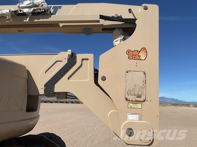 JLG 800AJ Articulated boom lifts