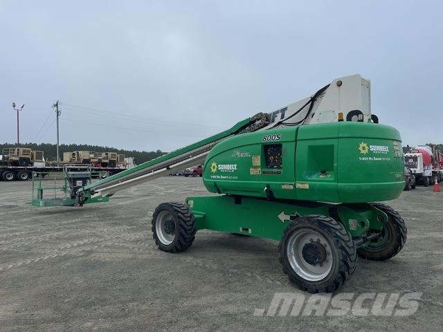 JLG 800S Teleskopik personel platformları