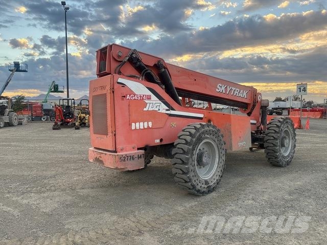 JLG 8042 伸縮臂操作車
