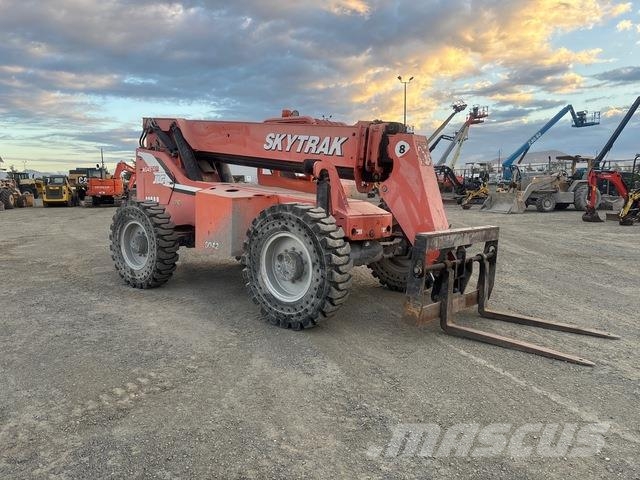 JLG 8042 伸縮臂操作車