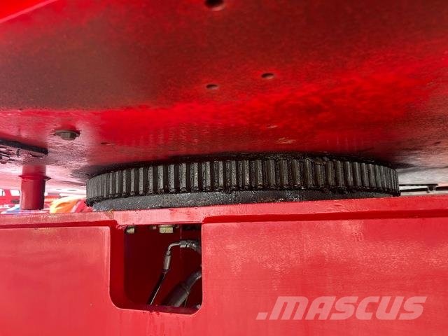 JLG 860SJ Gelenkteleskoparbeitsbühnen