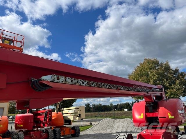 JLG 860SJ Gelenkteleskoparbeitsbühnen